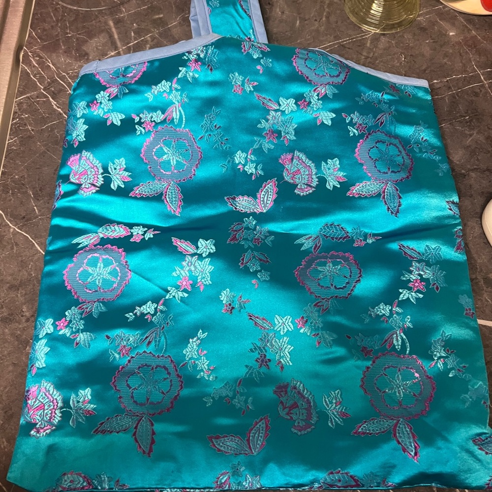 Beautiful Chinese tote